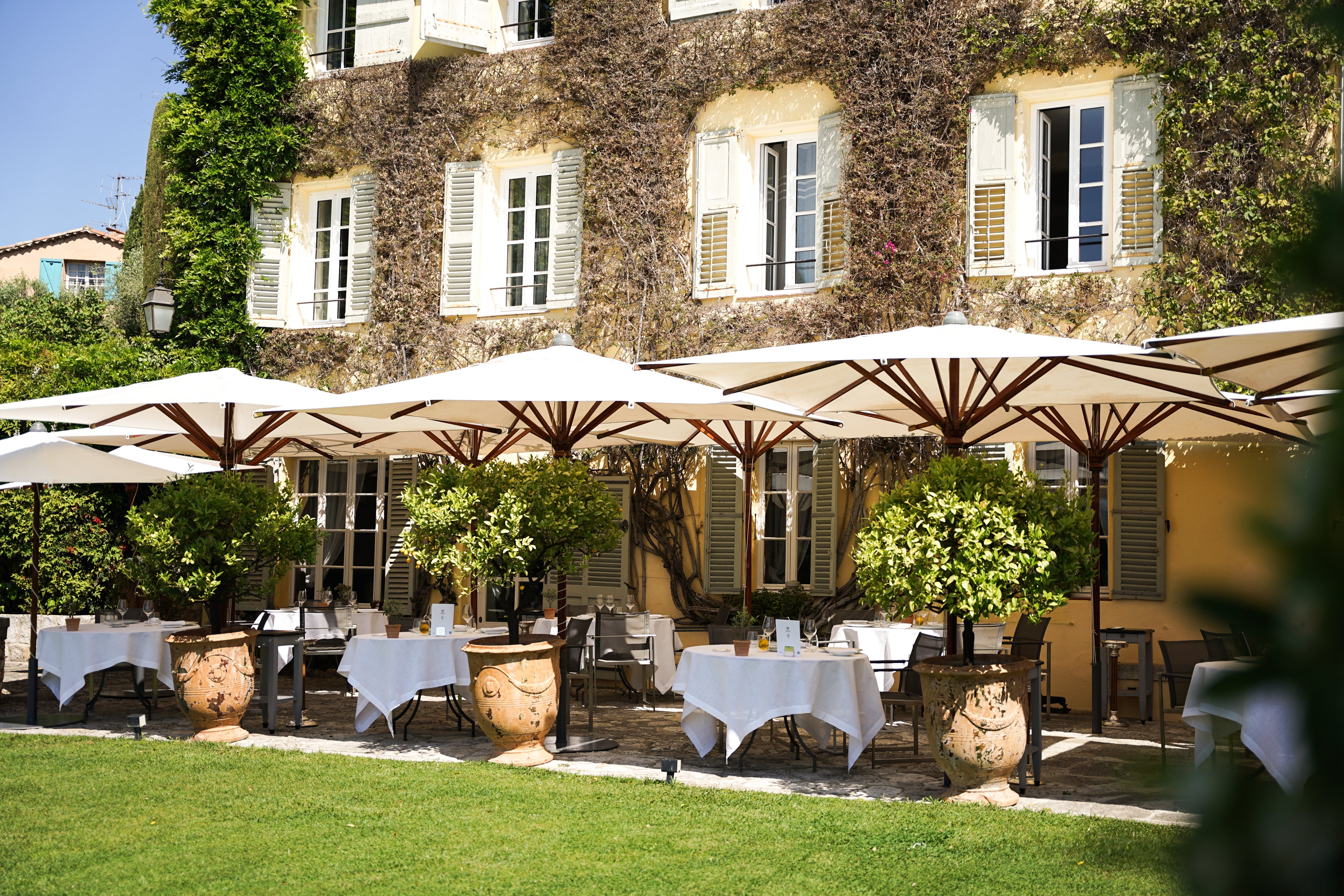 Coupon de réduction : 1 Déjeuner ou 1 Dîner à 160 €* (4 plats) acheté = 1 offert - Valable à LA BASTIDE SAINT ANTOINE - à GRASSE (06)