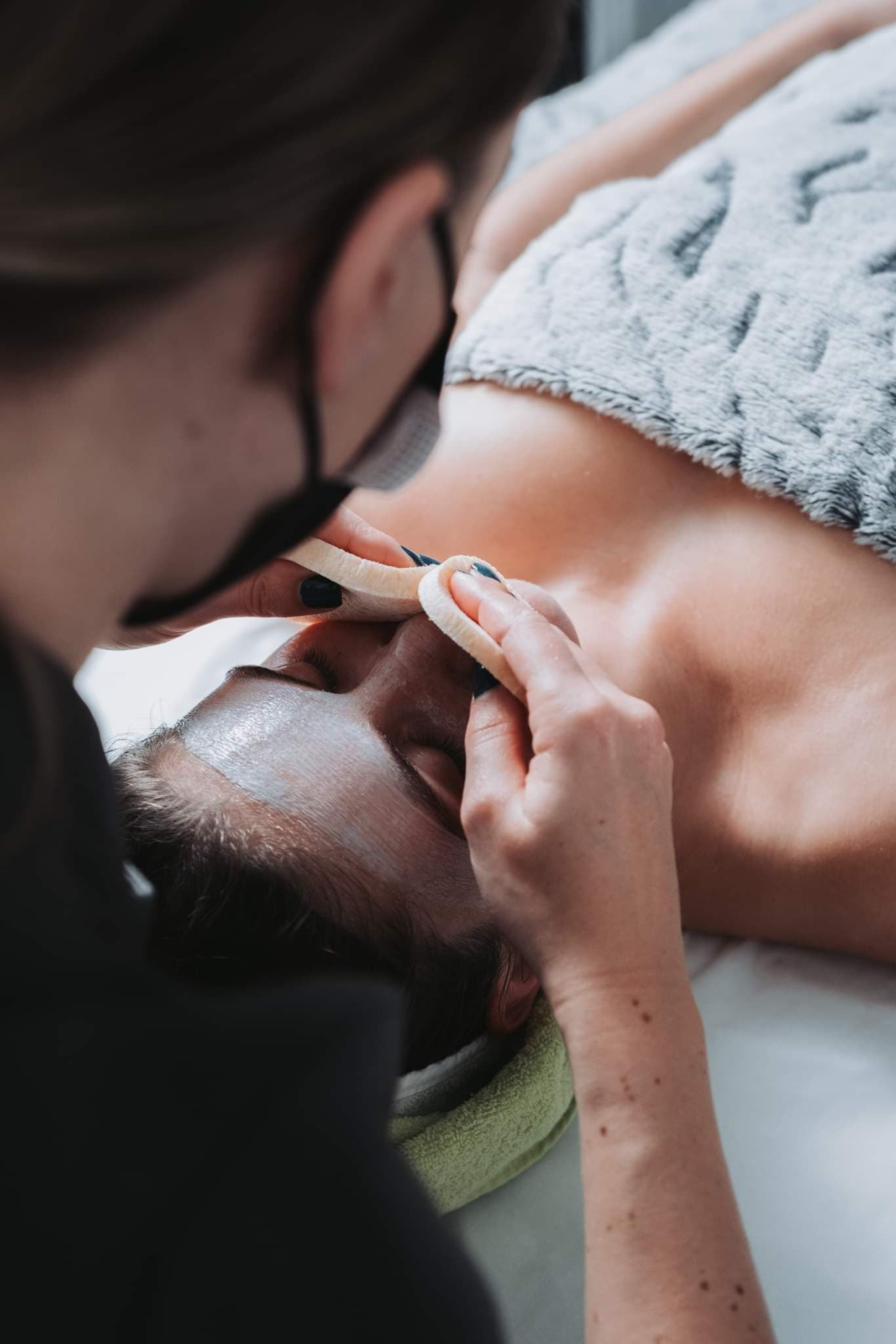 Coupon de réduction : 10% de remise sur la prestation de votre choix (Valable une fois) - Valable à L'INSTITUT BY FLO - à MENTON (06)