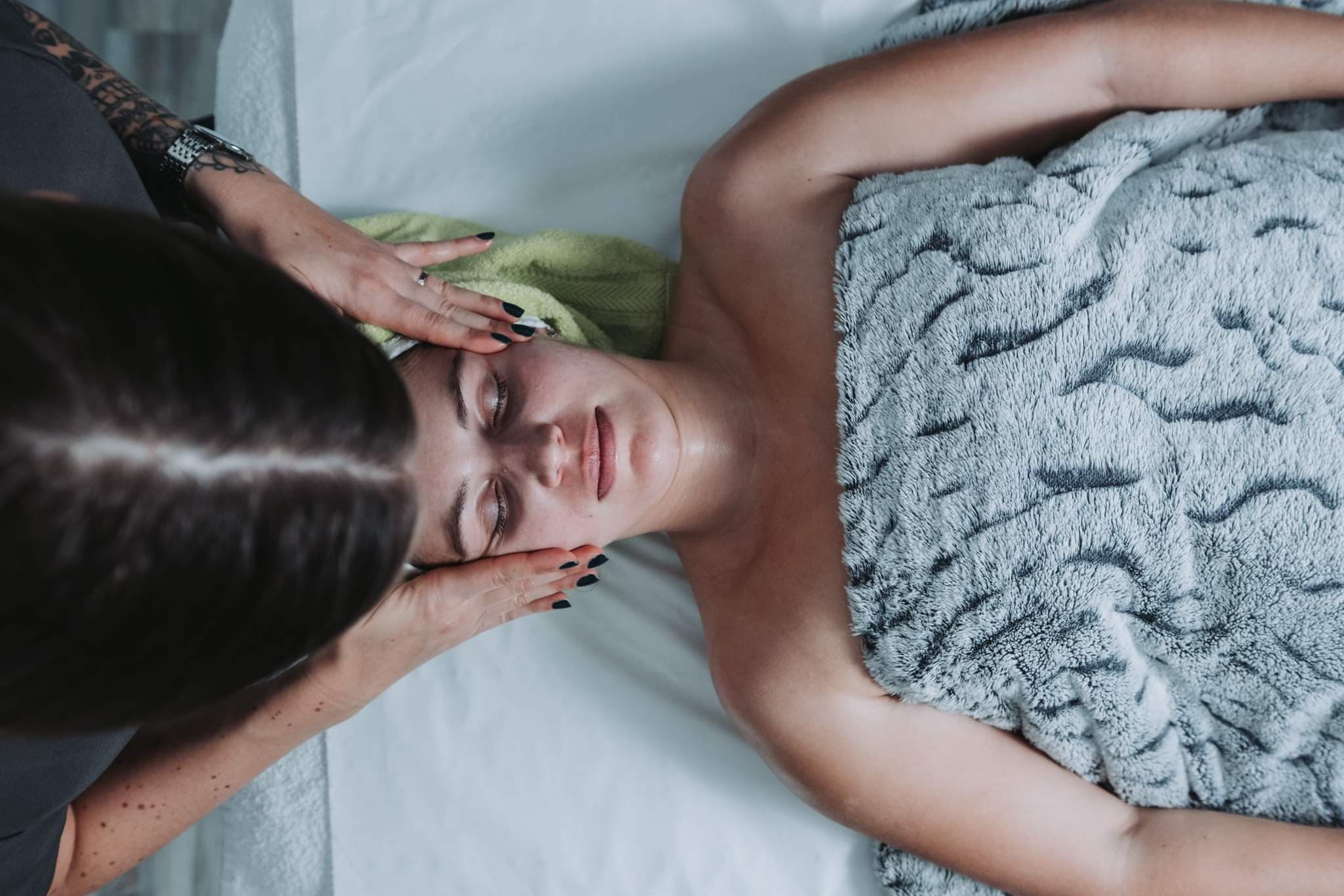 Coupon de réduction : 10% de remise sur la prestation de votre choix (Valable une fois) - Valable à L'INSTITUT BY FLO - à MENTON (06)