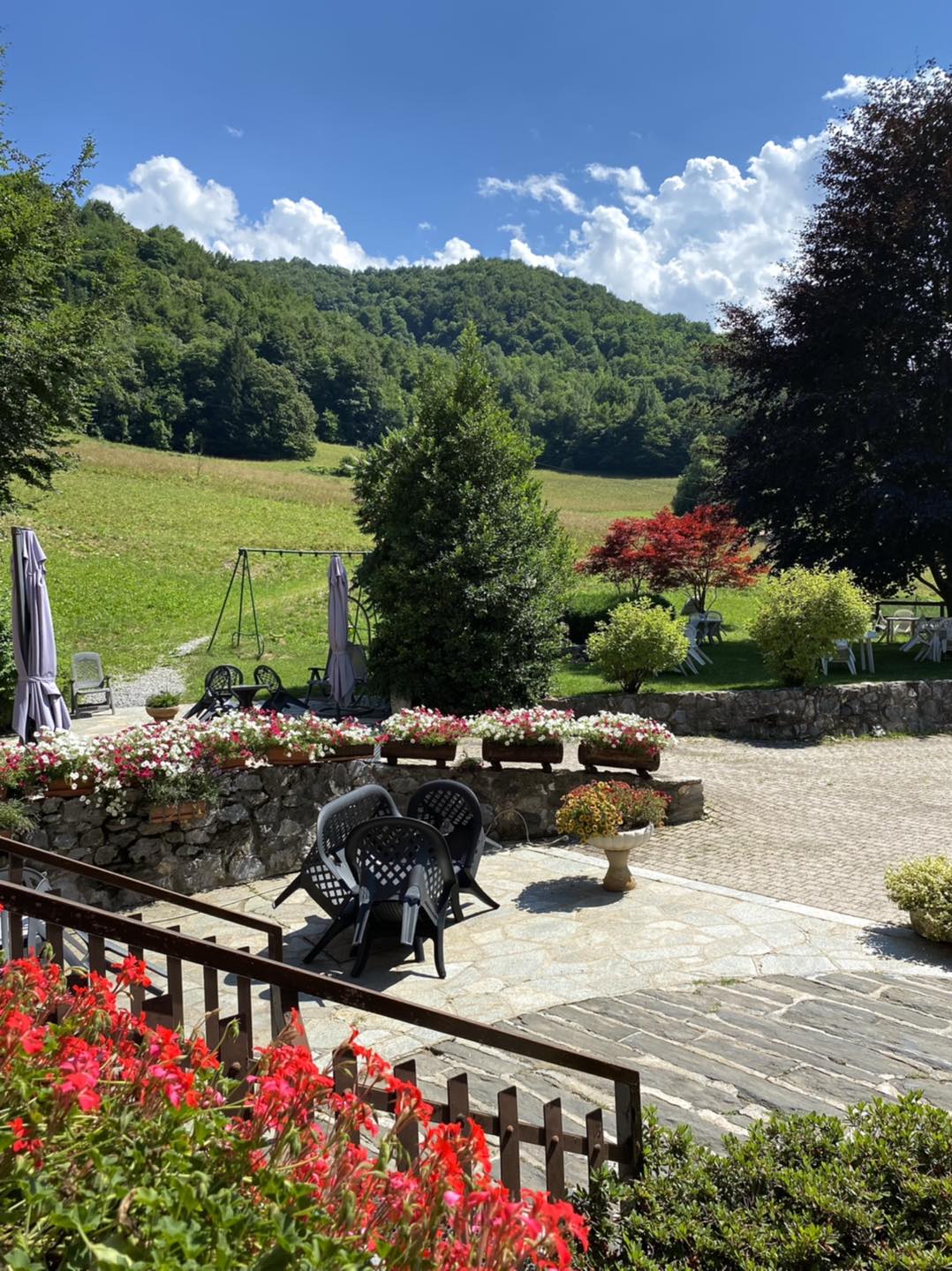 Coupon de réduction : 1 Séjour en Pension Complète à 160 €* pour 2 personnes comprenant : 1 Nuit en chambre double + 2 Petits Déjeuners + 2 Déjeuners + 2 Dîners - Valable chez DELLA VALLE - à VERNANTE (ITALIE)