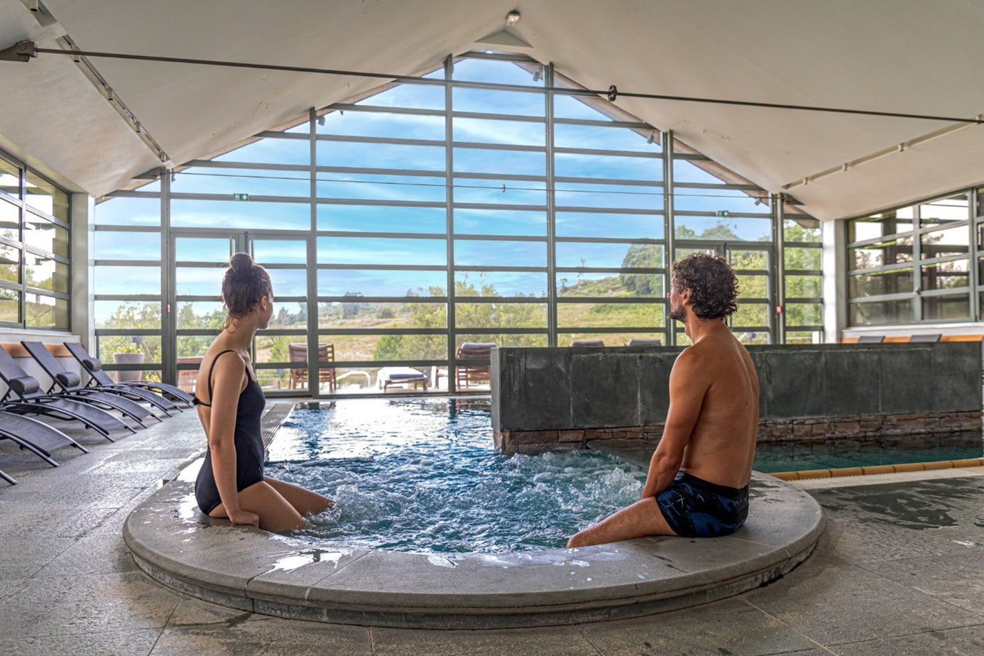 Coupon de réduction : Séjour pour 2 personnes au tarif de 420€ au lieu de 520€ (soit 100€ de remise). * Cette offre inclue : 2 Nuits à la résidence thermale et 2 accès spa avec soin Chaldette relaxante. - Valable à LA RESIDENCE LA CHALDETTE - à BRION (48)