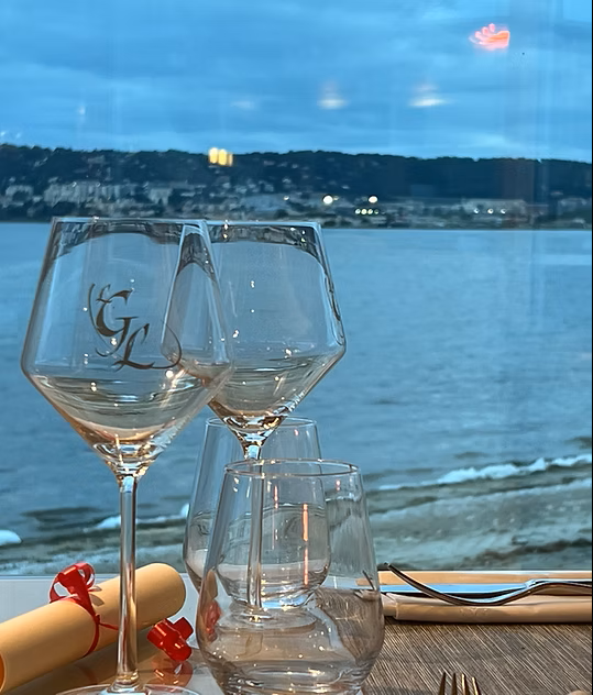 Coupon de réduction : Votre plat offert ou une bouteille de vin offerte dès 120 euros d'addition. * - Valable chez LE GRAND LARGE - à BALARUC LES BAINS (34)