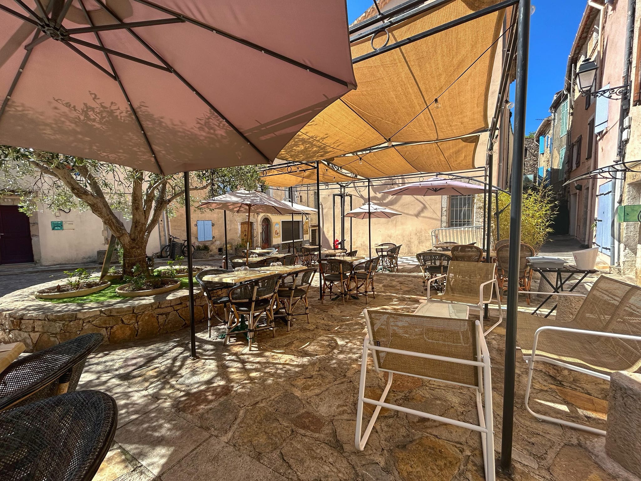 Coupon de réduction : À la carte Remise de 20 euros * - Valable CHEZ YO' - à TOURETTES (83)