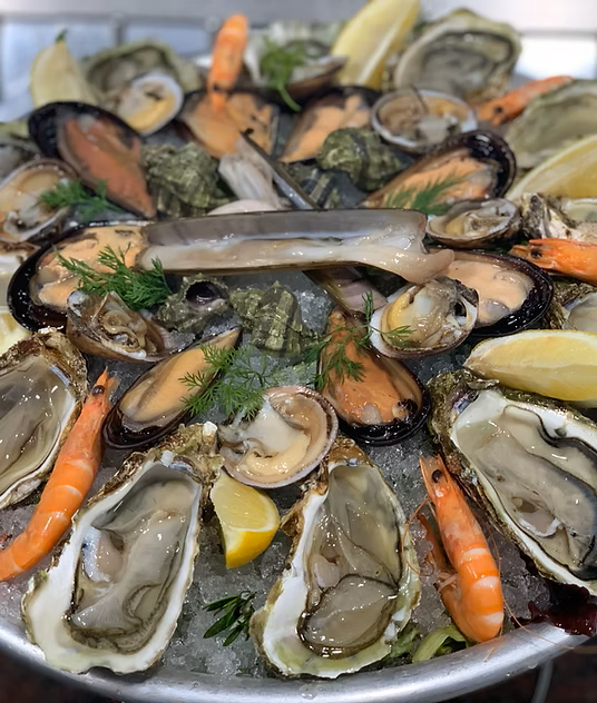 Coupon de réduction : Votre plat offert ou une bouteille de vin offerte dès 120 euros d'addition. * - Valable chez LE GRAND LARGE - à BALARUC LES BAINS (34)