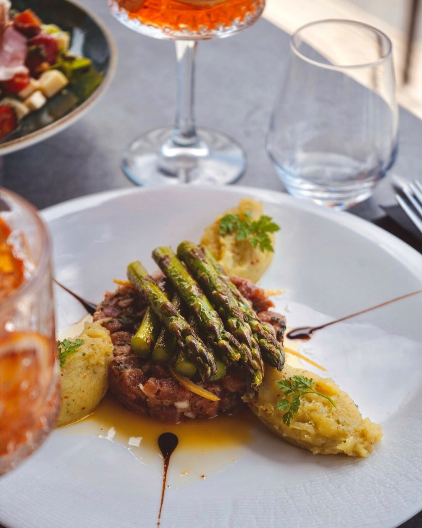 Coupon de réduction : À la carte remise de 30€ * Offre permanente : Votre digestif offert - Valable chez BOTTEGA TRE - à LE CAP D'AGDE (34)