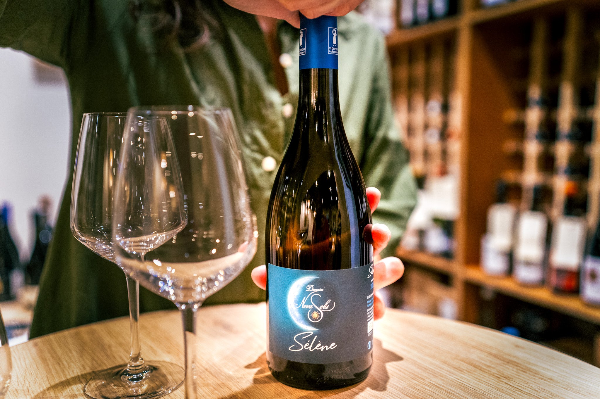 Coupon de réduction : Remise de 10% sur toute la cave à vins - Valable chez ESENCIA - à MONTPELLIER (34)