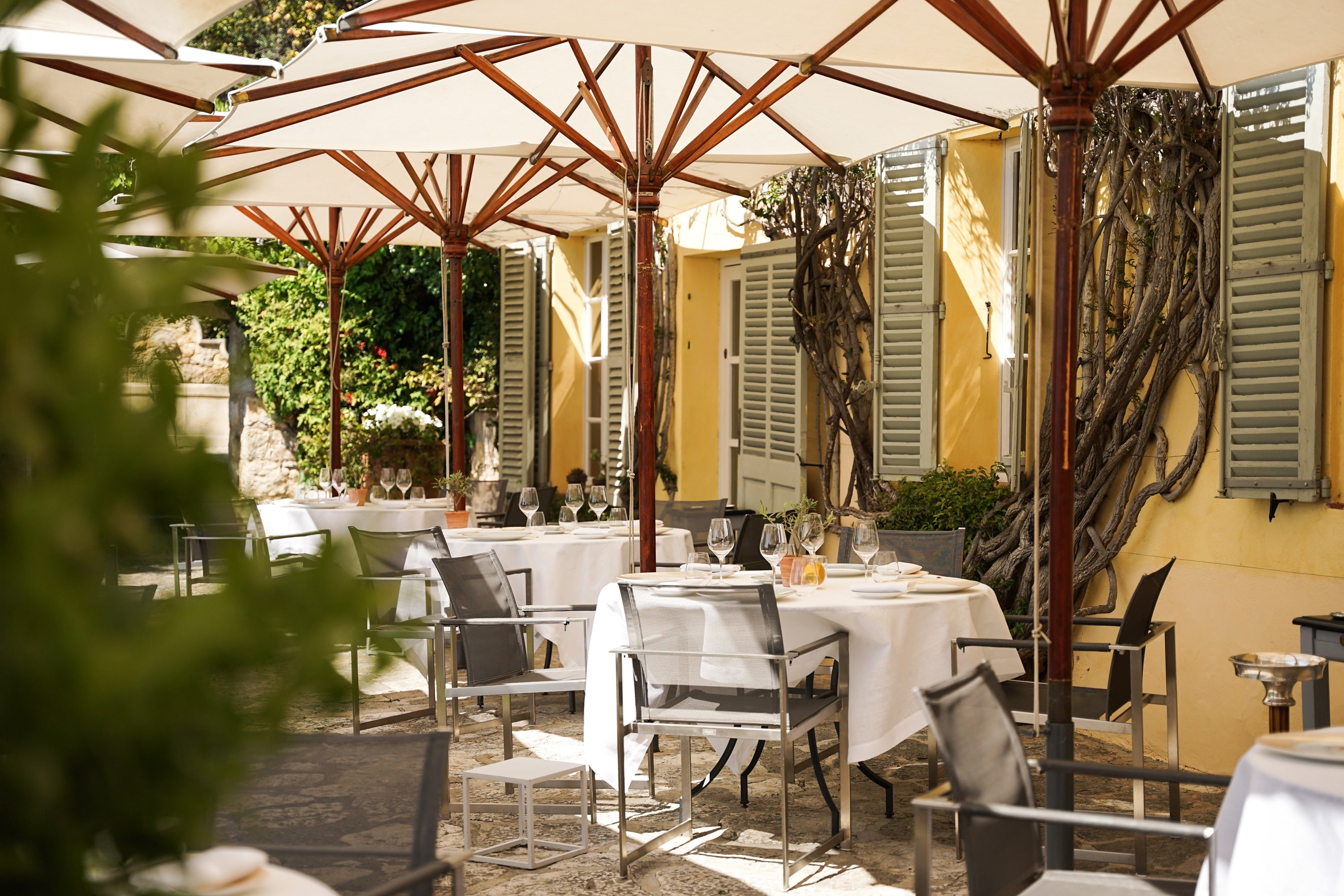 Coupon de réduction : 1 Déjeuner ou 1 Dîner à 160 €* (4 plats) acheté = 1 offert - Valable à LA BASTIDE SAINT ANTOINE - à GRASSE (06)