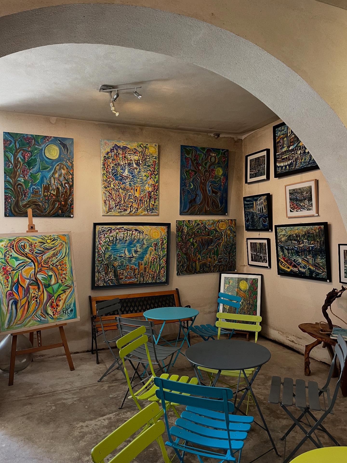 Coupon de réduction : Apéritif offert avec la formule "lunch" du midi selon disponibilité** - Valable au DOMAINE DES HAUTES COLLINES - à (06)