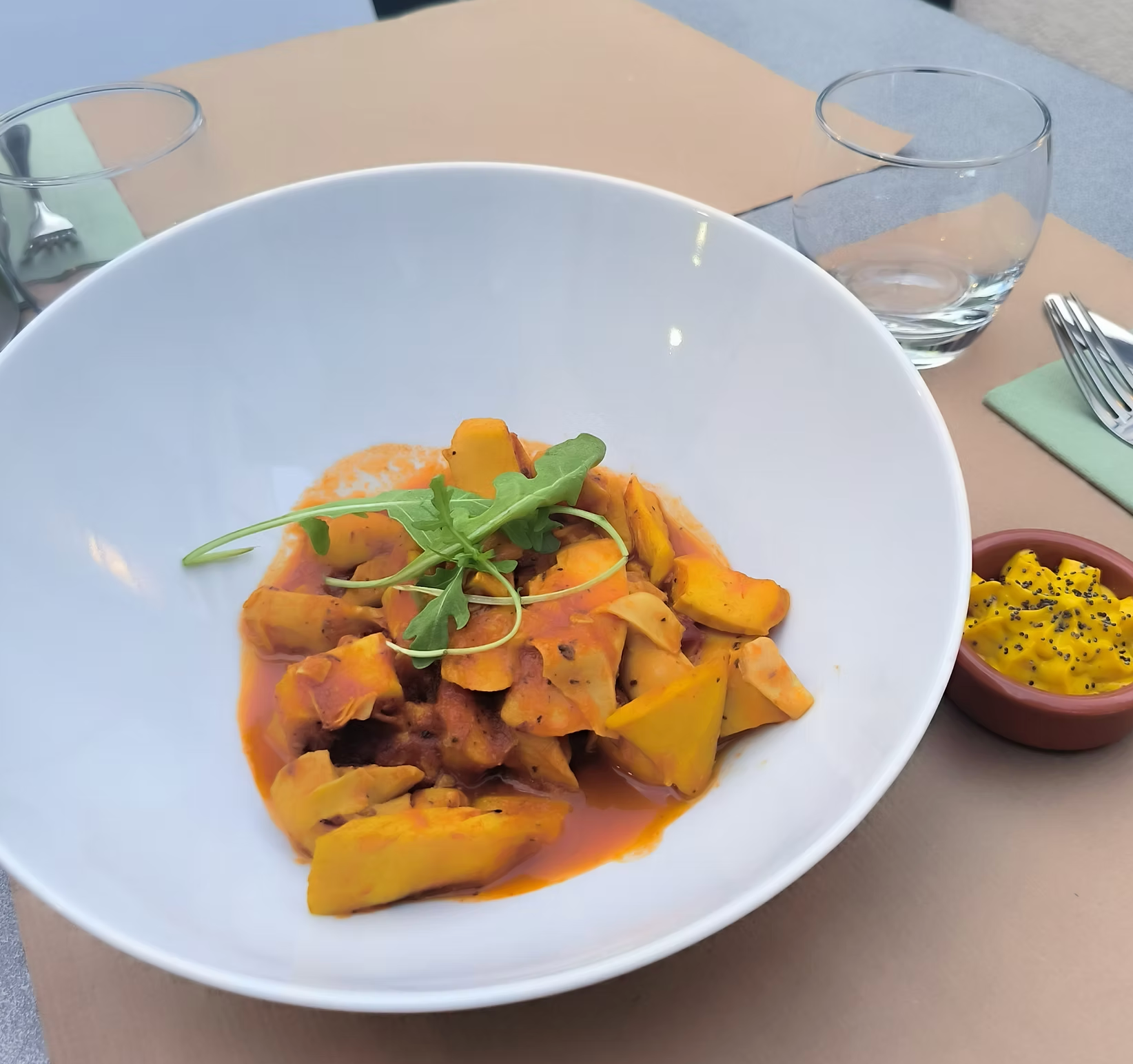 Coupon de réduction : 2 Menus Spécial Fêtes à 114 € à -40% - Valable chez LES JARDINS DE LA CASTELLE - à MONTPELLIER (34)