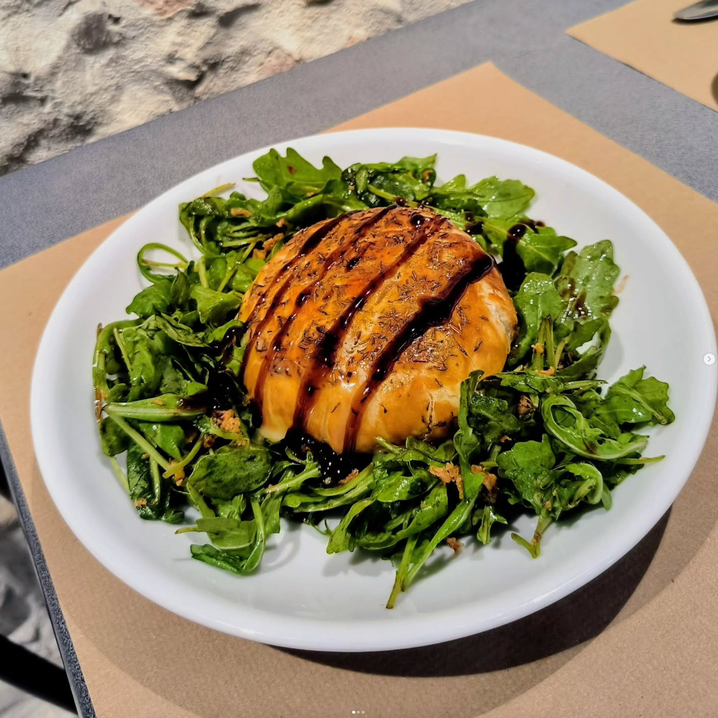 Coupon de réduction : 2 Menus Spécial Fêtes à 114 € à -40% - Valable chez LES JARDINS DE LA CASTELLE - à MONTPELLIER (34)