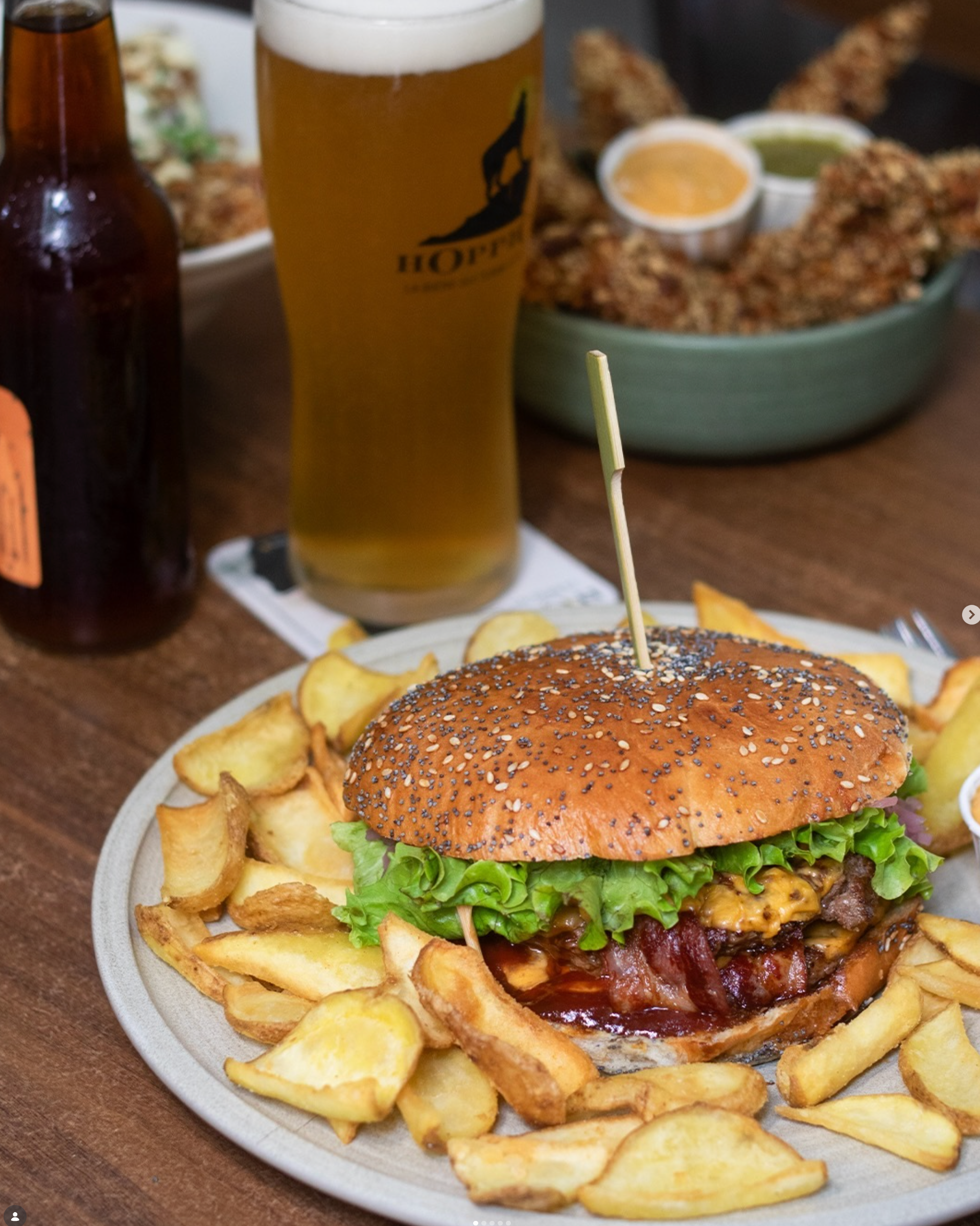 Coupon de réduction : 2 menus du lundi burger + bière + dessert -25% - Valable chez LA CAHUTE - à MONTPELLIER (34)