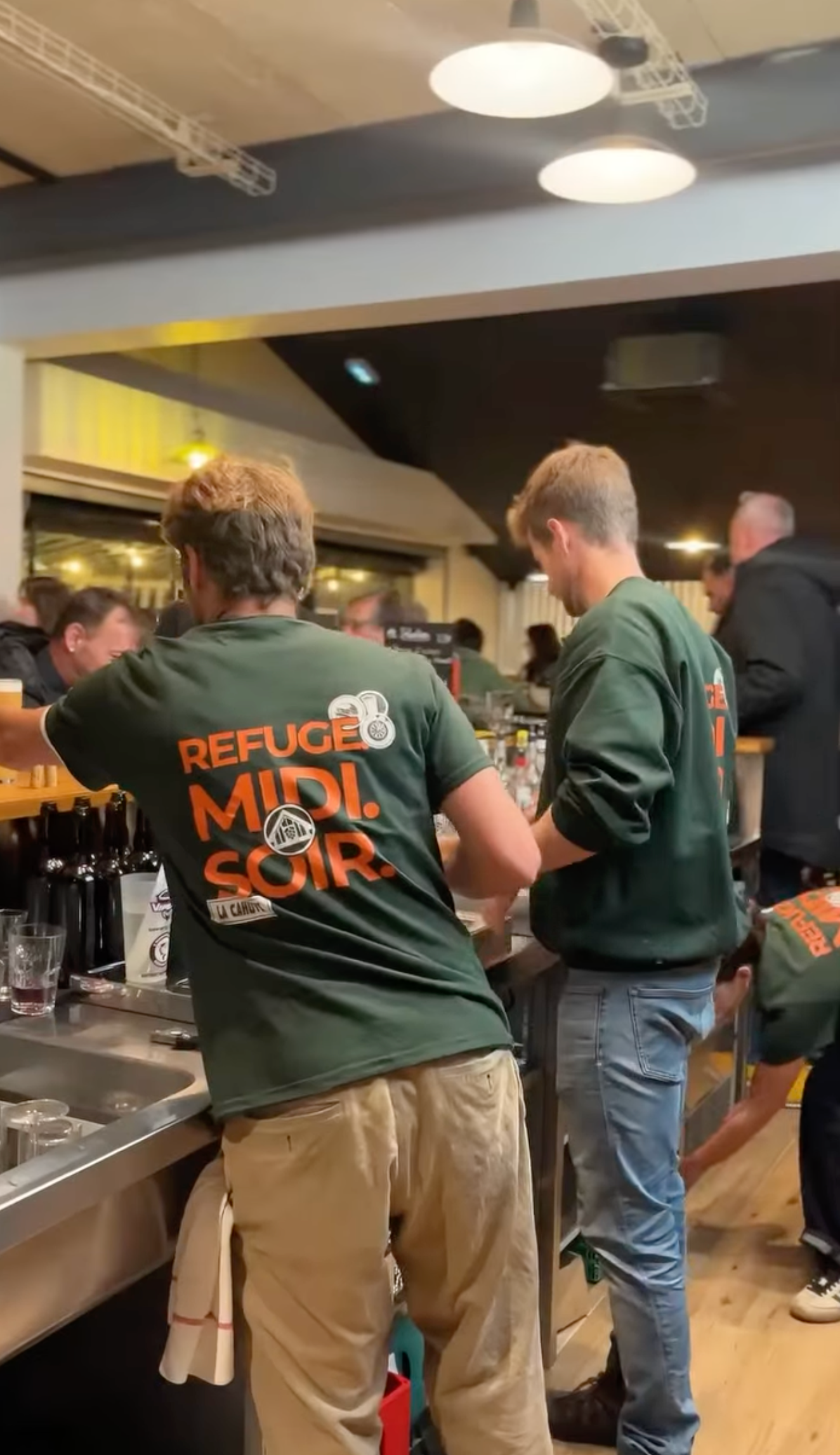 Coupon de réduction : 2 menus du lundi burger + bière + dessert -25% - Valable chez LA CAHUTE - à MONTPELLIER (34)