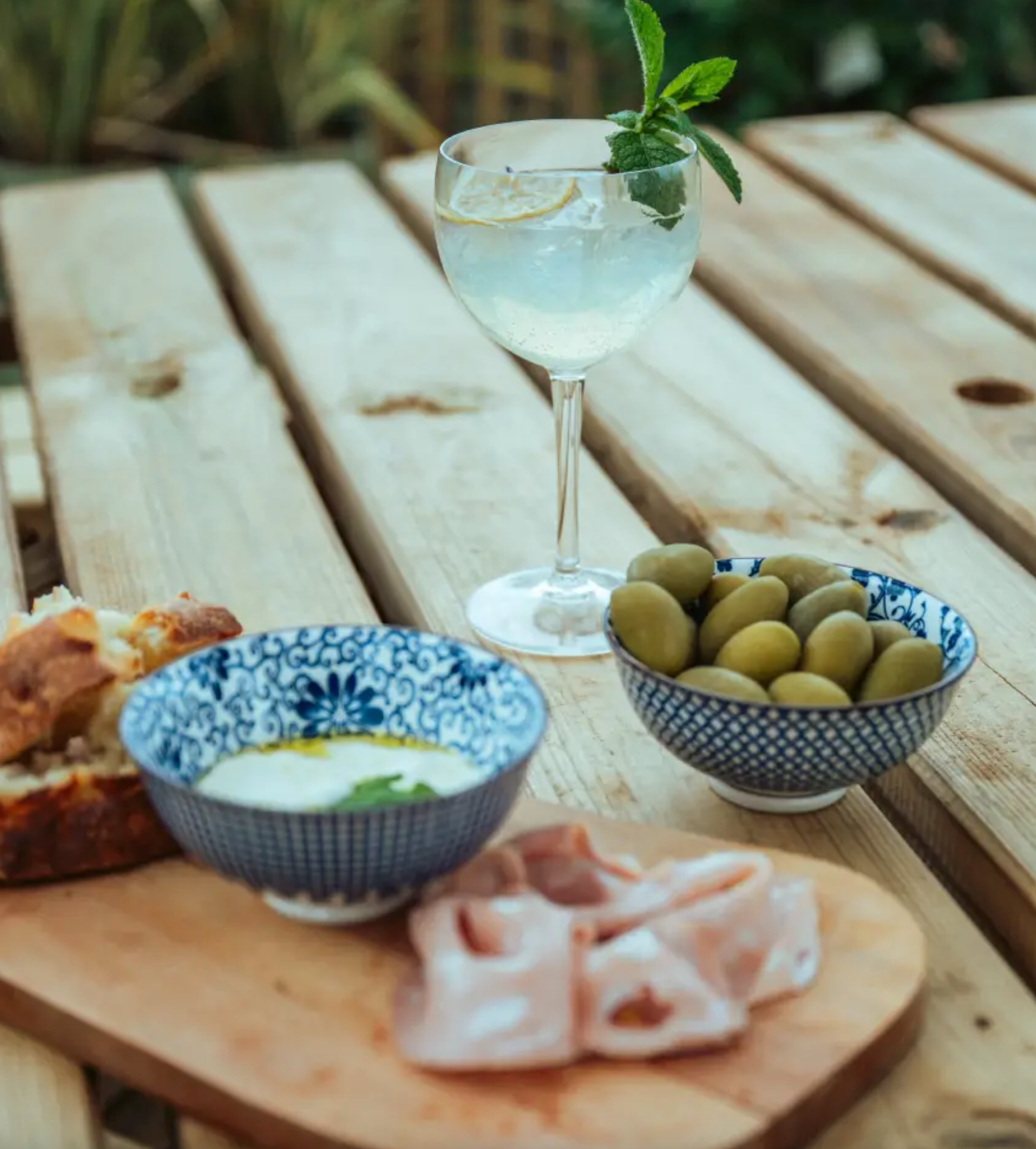 Bon de réduction : 1 nuit en Chambre premium -38% avec apéritif dînatoire au Rooftop Nonna Giola - Valable à l'hôtel 3 étoiles Jost Montpellier - à Montpellier (34)