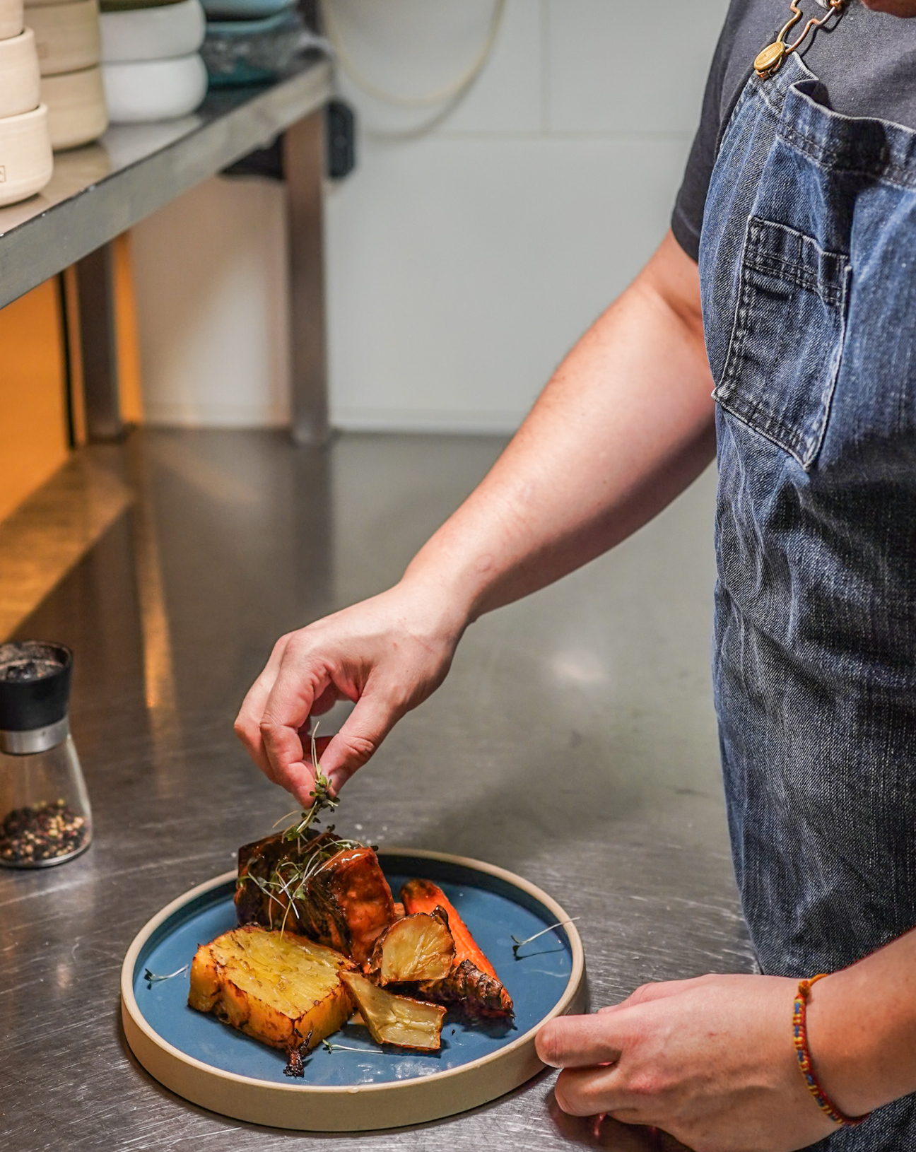 Coupon de réduction : 2 menus Découverte plats emblématiques franco-colombiens & 3 accords mets et vins pour 2 personnes à -25% - Valable chez ESENCIA - à MONTPELLIER (34)