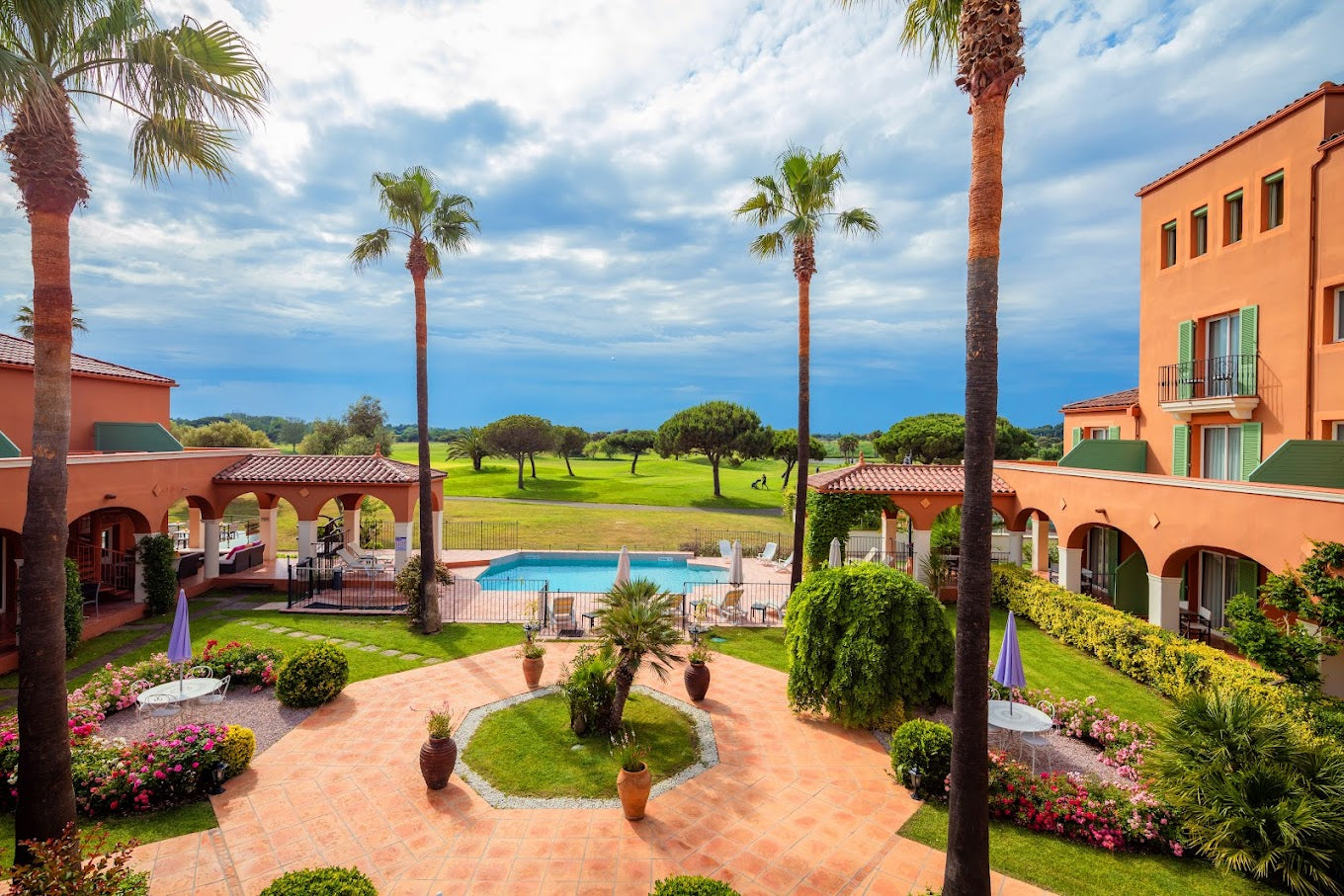 Coupon de réduction : 3=2 pour un séjour de 3 nuits vous ne payerez que 2 nuits * - Valable chez PALMYRA HOTEL - à LE CAP D'AGDE (34)