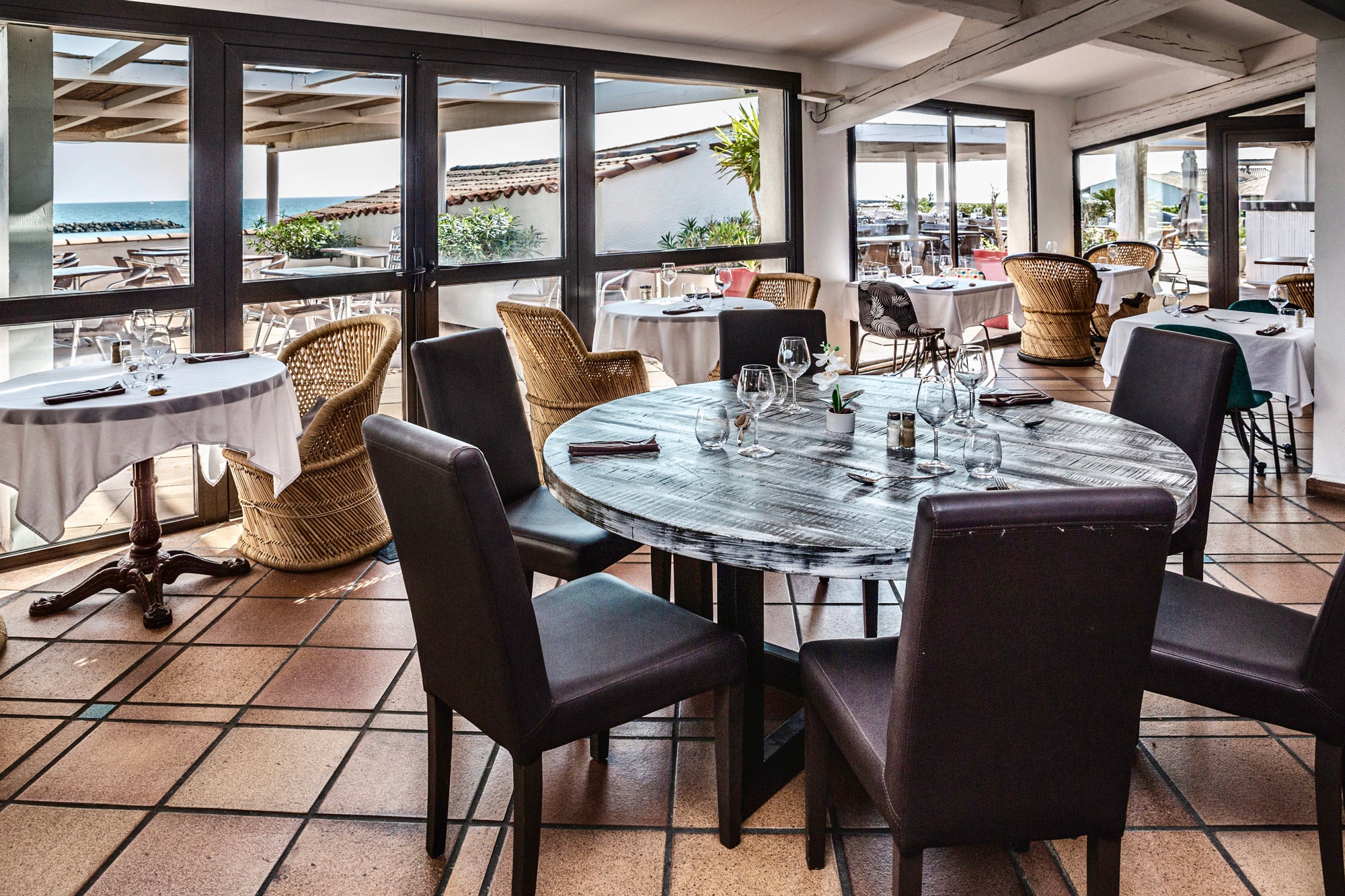 Coupon de réduction : Un accès à l'espace bien être en 1/2 journée offert par personne * OU Votre apéritif offert * (Valeur minimum de 15€) pour 2 personnes - Valable chez LE GRAIN DE SEL THALACAP - à LES SAINTES-MARIES-DE-LA-MER (13)