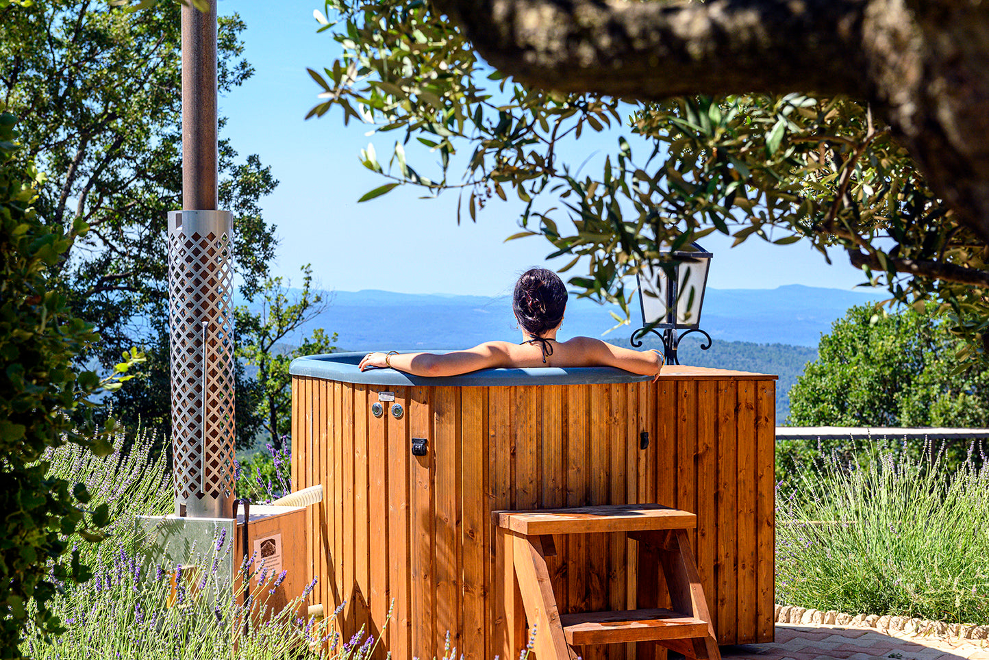 Coupon de réduction : -20% sur la Chambre Prestige du dimanche au vendredi inclus, en basse et en haute saison* + Accès aux installations du Spa offert - Valable à LA BASTIDE DE TOURTOUR - à TOURTOUR (83)