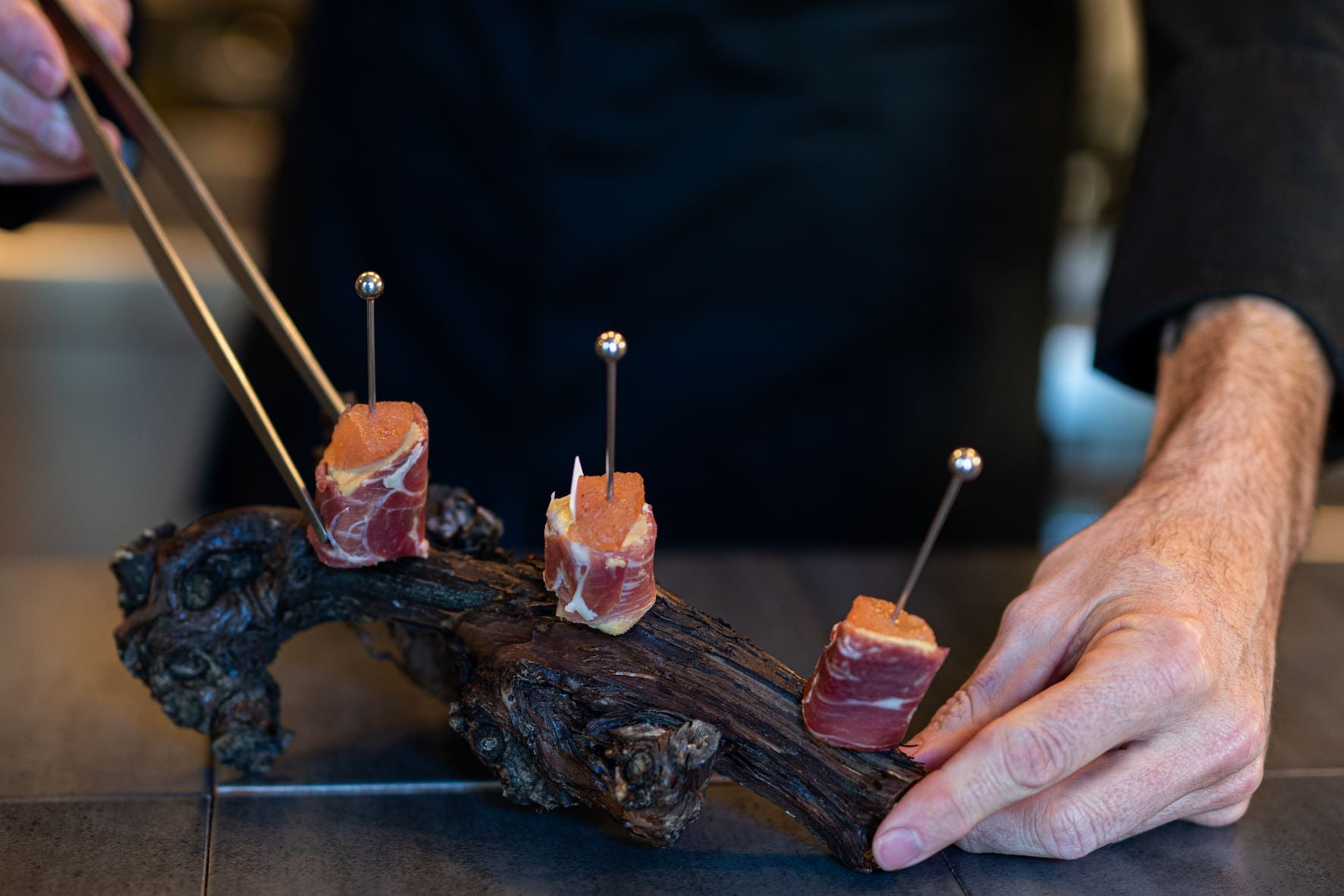 Coupon de réduction : 2 menus "Black Out" dans le noir à -25% uniquement le vendredi soir* - Valable chez ALCHIMIE BY CHAP'S - à Pézenas (34)