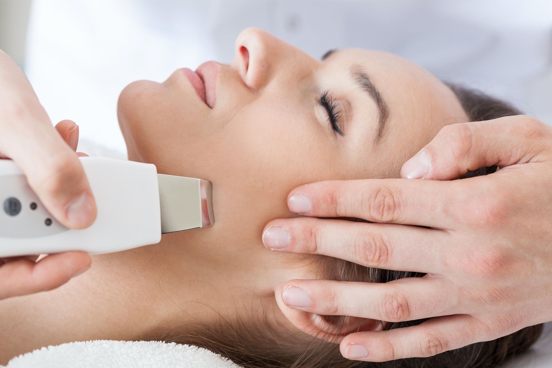 Coupon de réduction : 1 Cure visage à 300 €* achetée = 1 offerte Duolift New Sequential Complet - 3 soins de 45min - Valable chez MY BODY CENTER CANNES - à CANNES (06)