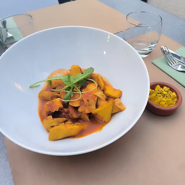 Coupon de réduction : À la Carte Remise de 25 €* - Valable le soir chez LES JARDINS DE LA CASTELLE - à MONTPELLIER (34)